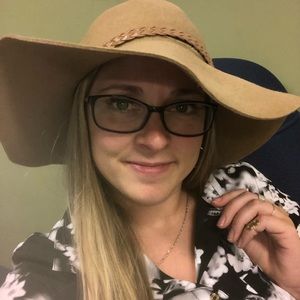 Meet your Posher, Mireille